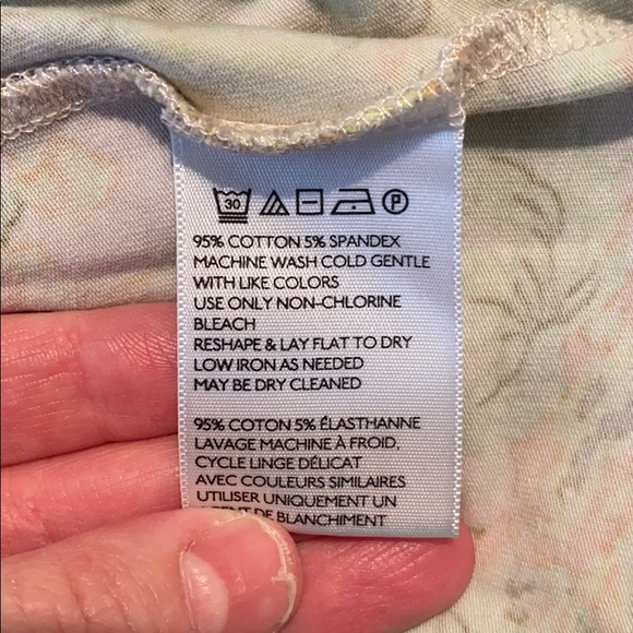 Urban Outfitters Kimchi Blue Floral Print Tee - Picture 14 of 15